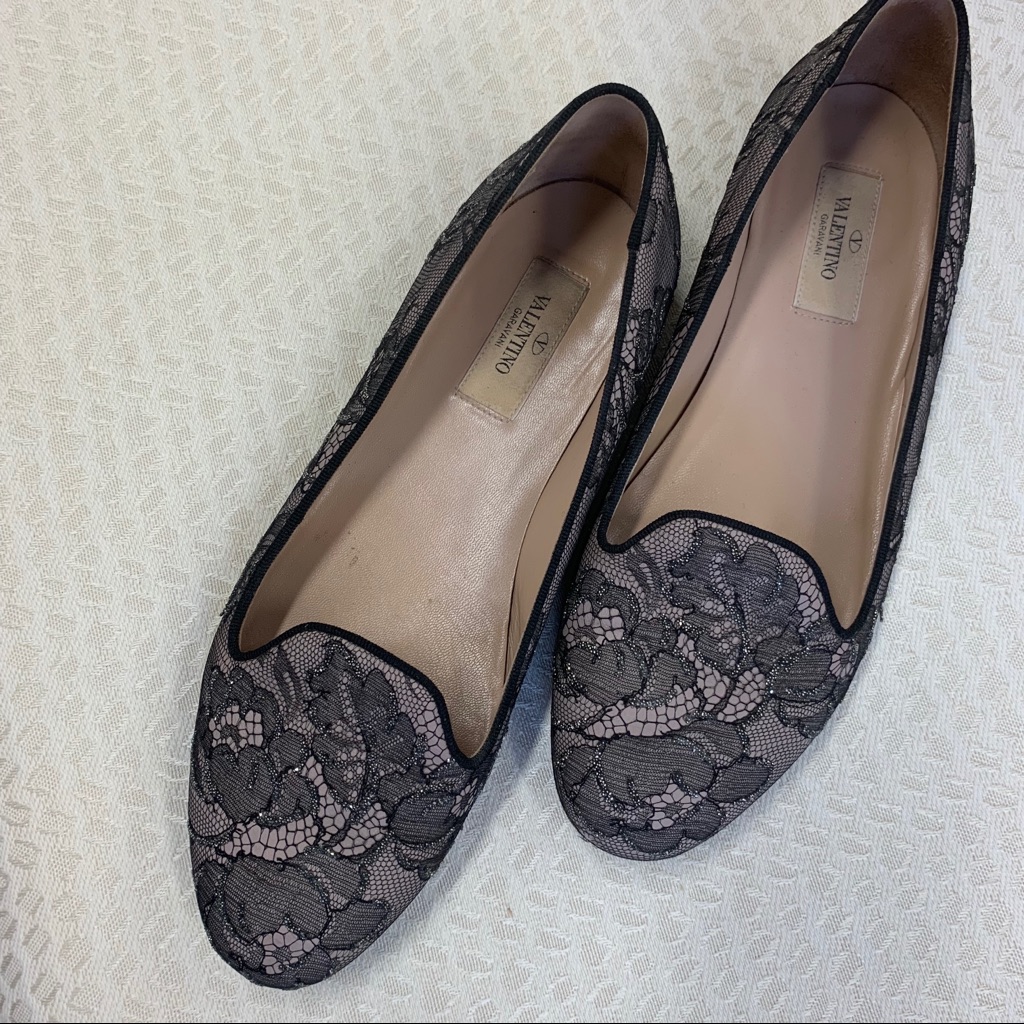 Valentino Garavani Caviar-Crystal Lace Slipper 38